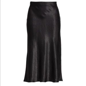 VINCE satin bias cut skirt M